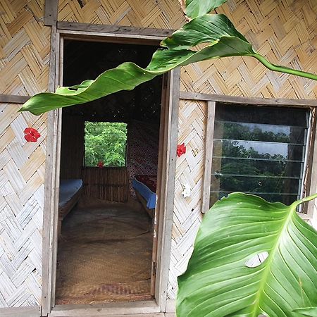 Island Paradise Bungalows Lenkuru 外观 照片
